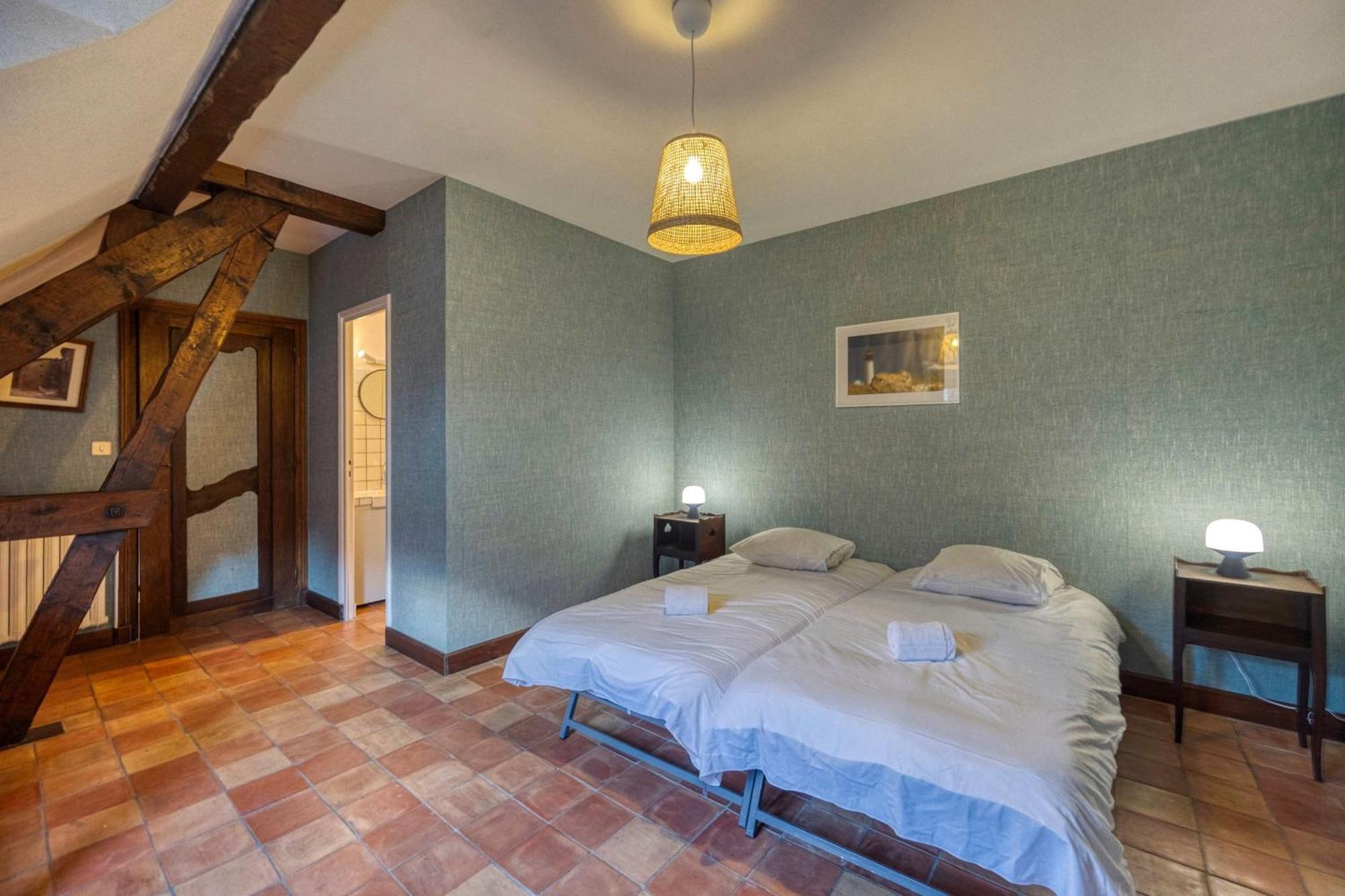 #Hp La Maison Des Lilas Large Family House Sleeps 12 Garden Seyssinet Buitenkant foto