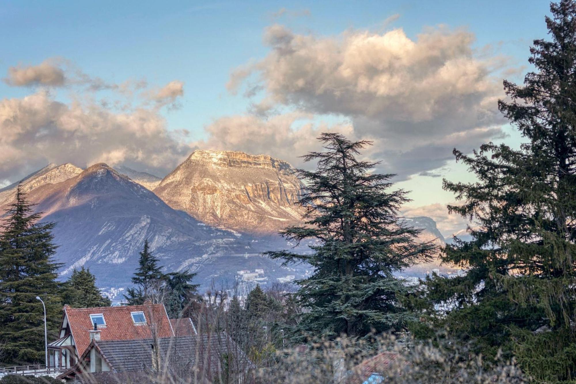#Hp La Maison Des Lilas Large Family House Sleeps 12 Garden Seyssinet Buitenkant foto