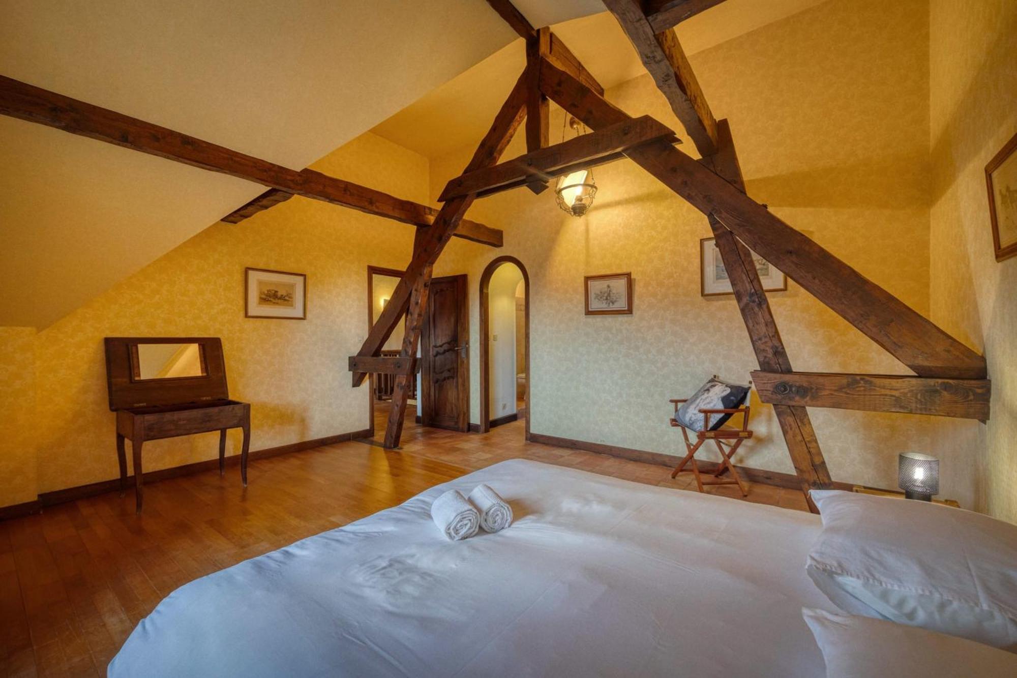#Hp La Maison Des Lilas Large Family House Sleeps 12 Garden Seyssinet Buitenkant foto